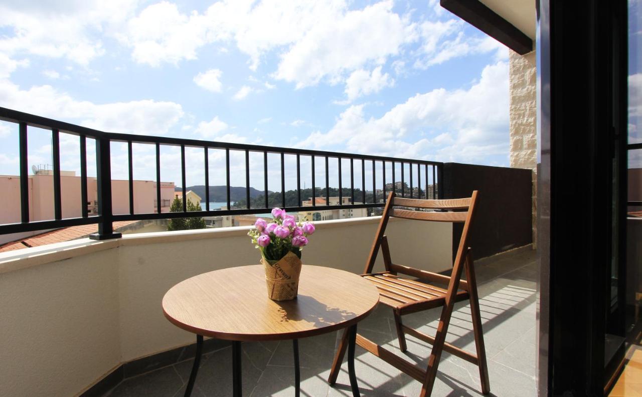 Sea View Apartment In Becici 布德瓦 外观 照片